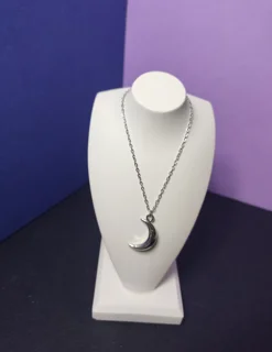 گردنبند ماه