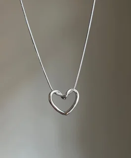 گردنبند مینیمال طرح قلب