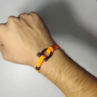 دستبند امگا طنابی رنگ نقره ای
